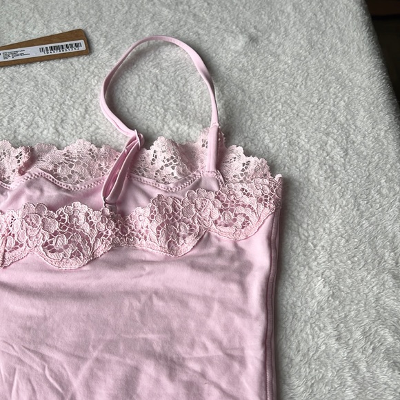 SKIMS  Fits Everybody Lace-trimmed Stretch-jersey Thong Bodysuit - Picture 10 of 11